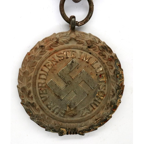 Lot 2353      