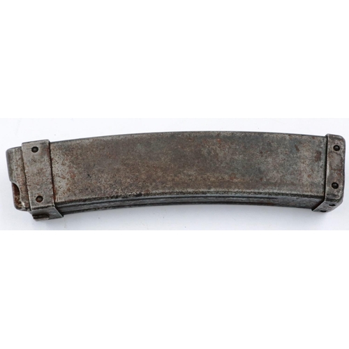 2210 - Rare Webley Villar Perosa MG 9mm magazine, circa 1915, spring loaded. P&P Group 1 (£14+VAT for the f... 
