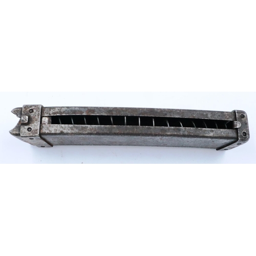 2210 - Rare Webley Villar Perosa MG 9mm magazine, circa 1915, spring loaded. P&P Group 1 (£14+VAT for the f... 