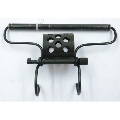 2218 - WWII US 50 calibre barrel change/carrying handle. P&P Group 1 (£14+VAT for the first lot and £1+VAT ... 