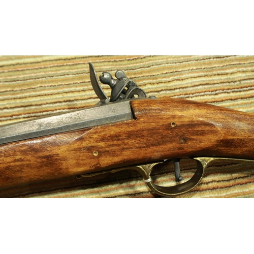 2223 - Replica Bess Flintlock rifle with bayonet. P&P Group 3 (£25+VAT for the first lot and £5+VAT for sub... 