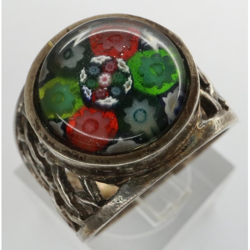 16 - 925 silver ring with Murano Millefiori glass insert, size M. P&P Group 1 (£14+VAT for the first lot ... 