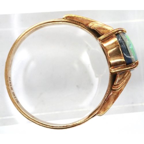 55 - 9ct gold ring set with an opal, size M, 1.9g. P&P Group 1 (£14+VAT for the first lot and £1+VAT for ... 