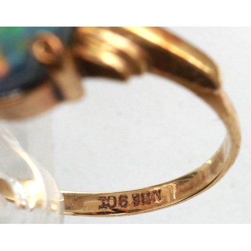 55 - 9ct gold ring set with an opal, size M, 1.9g. P&P Group 1 (£14+VAT for the first lot and £1+VAT for ... 