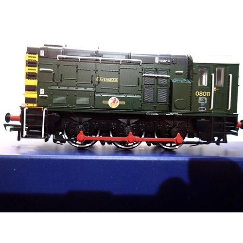 2246 - OO scale Bachmann 32-118, class 08, diesel 08011, Haversham, green, near mint condition, storage wea... 