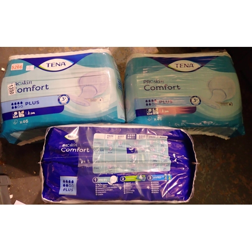 1350 - Three packs of Tena Comfort Proskin pads, 46 per pack. P&P Group 1 (£14+VAT for the first lot and £1... 