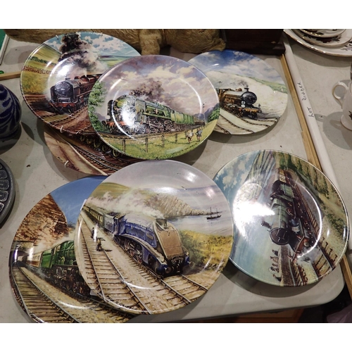 1373 - Eight Davenport display plates, classic trains. P&P Group 3 (£25+VAT for the first lot and £5+VAT fo... 