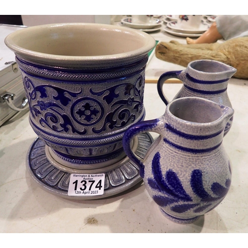 1374 - German glazed stoneware planter and two jugs, largest H: 16 cm. P&P Group 3 (£25+VAT for the first l... 