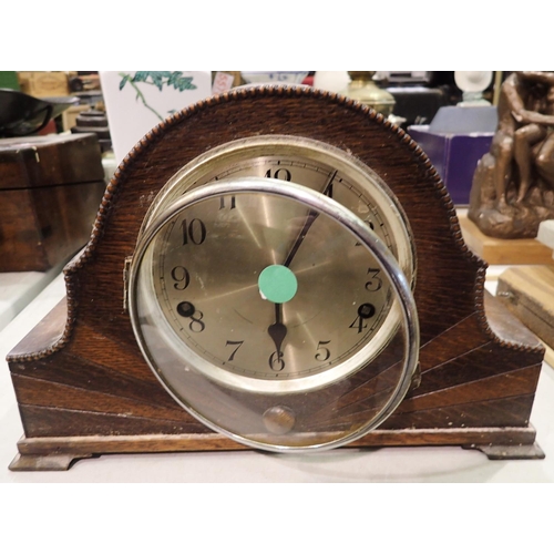 1386 - Oak cased mantle clock with Westminster chime. Not available for in-house P&P