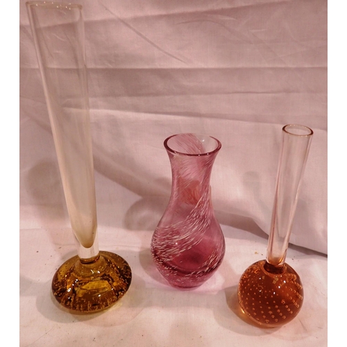 1394 - Three glass bud vases to include a Caithness example. Not available for in-house P&P