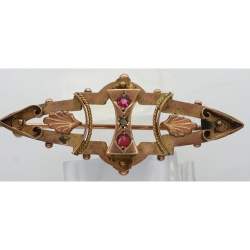 13 - 9ct gold Art Deco style brooch set with pink tourmaline and a single diamond, L: 45 mm, 2.3g. P&P Gr... 