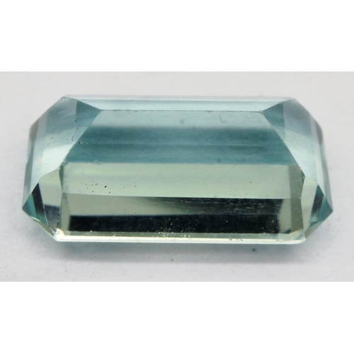 33 - Loose gemstone, aquamarine, 2.64cts. P&P Group 1 (£14+VAT for the first lot and £1+VAT for subsequen... 