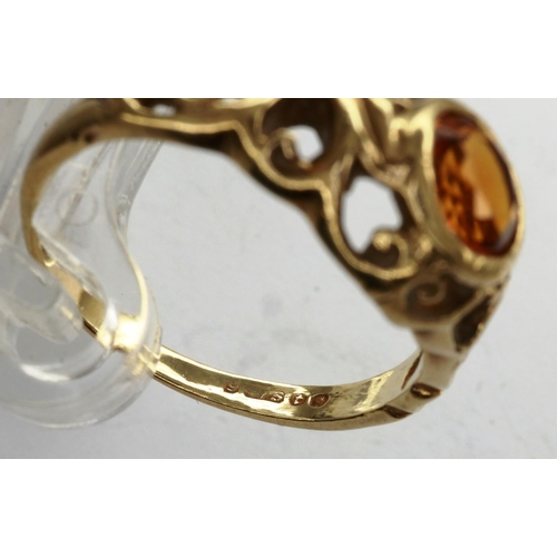 50 - 9ct gold ring set with citrine, size M/N, 2.5g. P&P Group 1 (£14+VAT for the first lot and £1+VAT fo... 