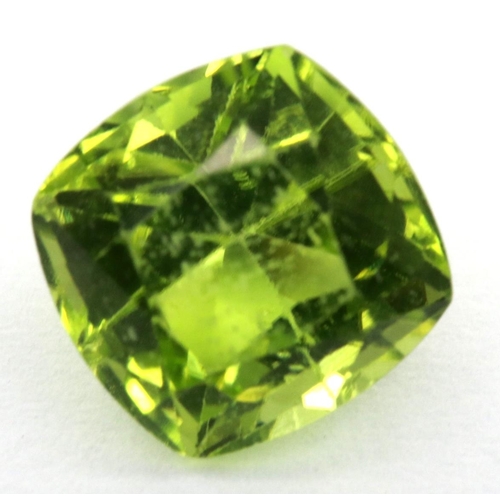 63 - Loose gemstone, peridot, 1.85cts. P&P Group 1 (£14+VAT for the first lot and £1+VAT for subsequent l... 