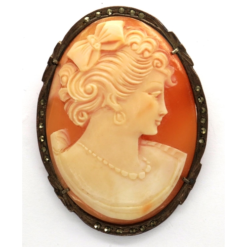 7 - 800 silver mounted cameo brooch, 50 x 40 mm. P&P Group 1 (£14+VAT for the first lot and £1+VAT for s... 