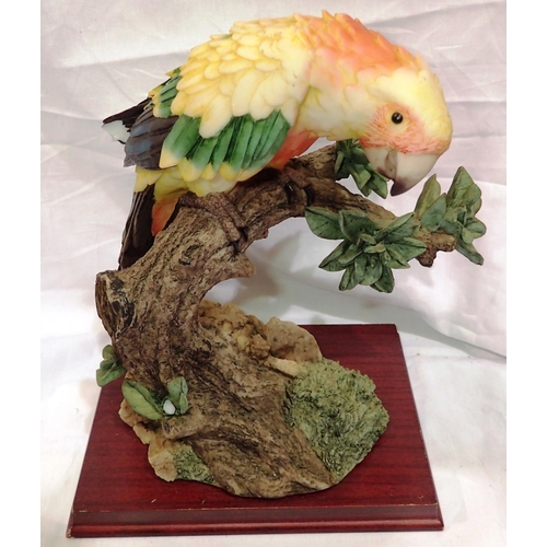 1402 - Resin parrot on stand, H: 22 cm. P&P Group 3 (£25+VAT for the first lot and £5+VAT for subsequent lo... 