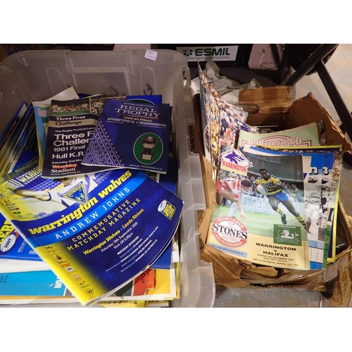 1459 - Large quantity of Warrington Wolves Rugby League programmes, 1980s onwards. Not available for in-hou... 