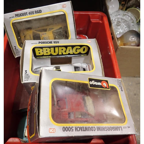 1463 - Box of mixed diecast cars including Bburago. Not available for in-house P&P