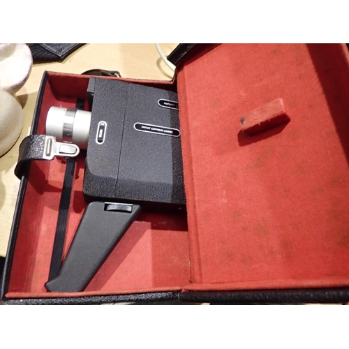 1573 - Vintage Boots Super 8 Zoom 110 distance measure camera, cased. Not available for in-house P&P