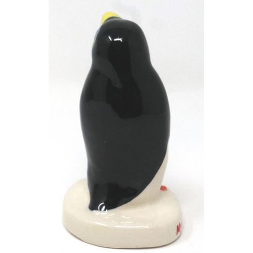 262 - Carlton Ware Guinness penguin, H: 11 cm, crazing throughout otherwise good, no chips or cracks. P&P ... 