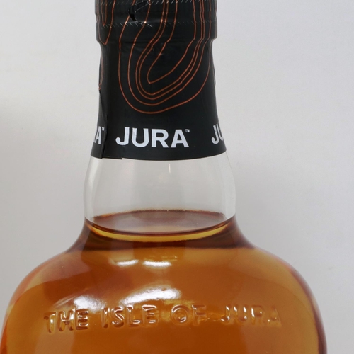 531 - Jura single malt Scotch whisky, 70cl, 40% proof, sleeved. P&P Group 2 (£18+VAT for the first lot and... 