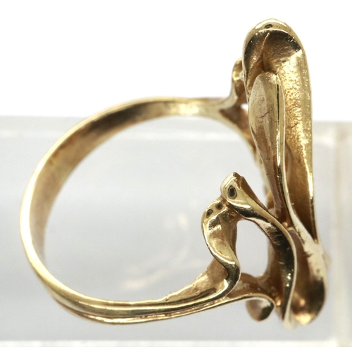 13 - Mid 20th century 9ct gold pierced ring, size K, 3.9g, unmarked, tested. P&P Group 1 (£14+VAT for the... 