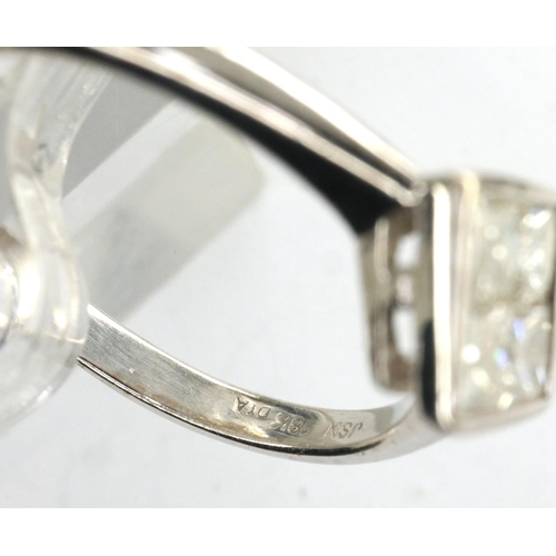 34 - 18ct white gold and diamond ring, size M, 2.5g. P&P Group 1 (£14+VAT for the first lot and £1+VAT fo... 