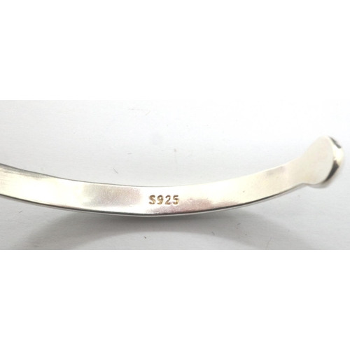 52 - Two 925 silver bangles, largest D: 70 mm. P&P Group 1 (£14+VAT for the first lot and £1+VAT for subs... 