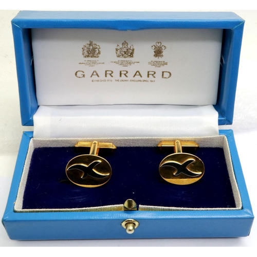 80 - Pair of Garrards 9ct gold cufflinks, boxed, face D: 20 mm, 9.9g. P&P Group 1 (£14+VAT for the first ... 