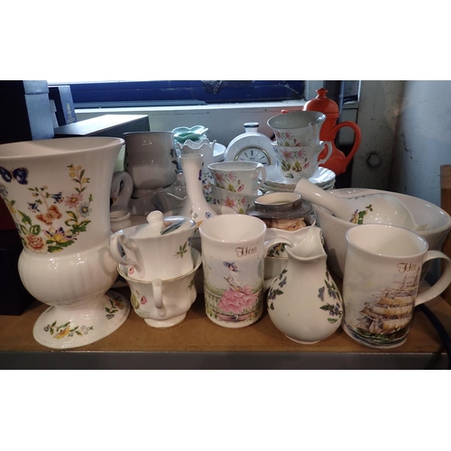 1230 - Quantity of mixed ceramics including Aynsley. Not available for in-house P&P