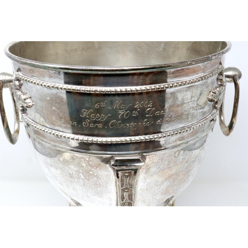 102 - Large four footed silver plated champagne bucket with inscription, H: 34 cm. P&P Group 2 (£18+VAT fo... 