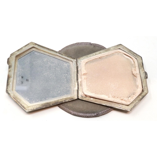 112 - Ladies hallmarked silver compact, Birmingham assay, H: 70 mm. P&P Group 1 (£14+VAT for the first lot... 