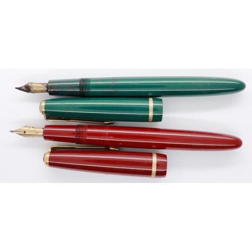 131 - Two Parker Slimfold fountain pens, red and green, each with a 14ct gold nib. P&P Group 1 (£14+VAT fo... 