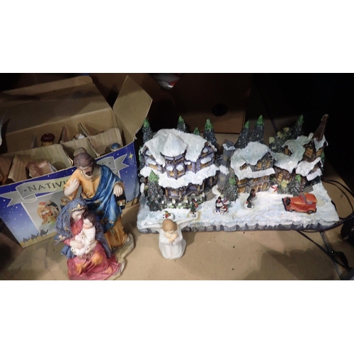 1349 - Hand painted porcelain Nativity scene. Not available for in-house P&P