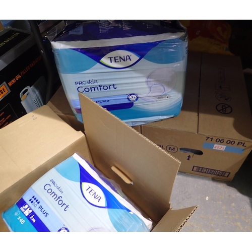 1470 - Three boxes of Tena Proskin Comfort pads. P&P Group 2 (£18+VAT for the first lot and £3+VAT for subs... 