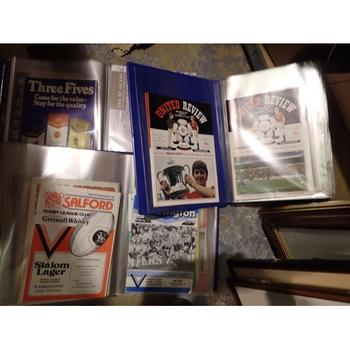 1524 - Rugby and football (mainly Manchester United 1980s)programmes, in three folders, 1966 and later. P&P... 