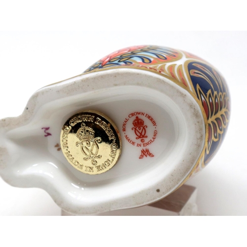 186 - Royal Crown Derby Siamese cat paperweight, with gold stopper, H: 14 cm, no cracks or chips. P&P Grou... 