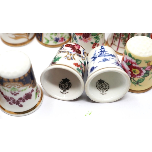 189 - Twenty one mixed Royal Worcester ceramic thimbles. P&P Group 2 (£18+VAT for the first lot and £3+VAT... 