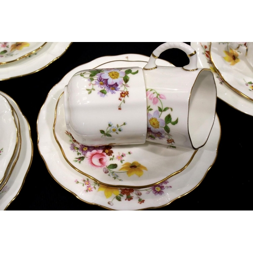 197 - Royal Crown Derby tea set of nineteen pieces, in the Posies pattern, no cracks or chips. P&P Group 3... 