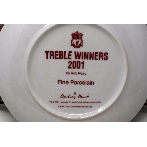 264 - Twenty four Liverpool 2001 Treble Winners plates, each D: 21 cm, some with surface marks. P&P Group ... 