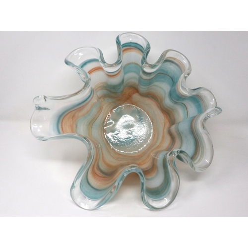 277 - Large Studio Art glass bowl in the Murano style, D: 34 cm. P&P Group 2 (£18+VAT for the first lot an... 