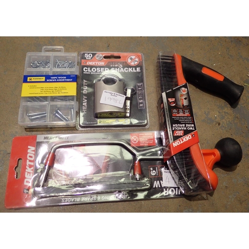 1998L - Dekton and Marksman padlock, brush screws and saw. P&P Group 1 (£14+VAT for the first lot and £1+VAT... 