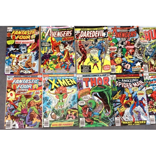 399 - Marvel comics: various titles including The Amazing Spider Man, Thor, X-Men and others (12). P&P Gro... 