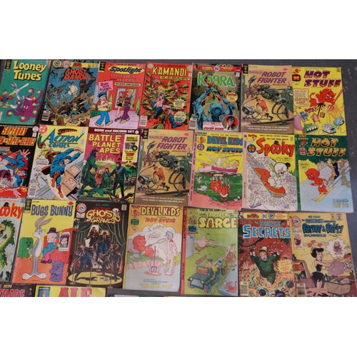 414 - Comics: mixed vintage titles including Flash, Sad Sack, Ghost Manor and others, mixed publishers (35... 