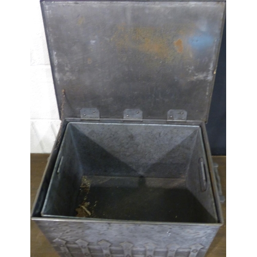 1998V - Steel bound coal box in the Gothic manner with wrought iron handles, 50 x 33 x 33 cm H. Not availabl... 