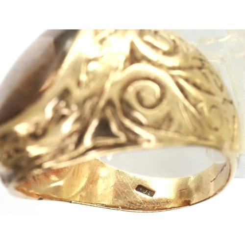 70 - Gents 9ct gold stone set ring, size N/O, 6.6g. P&P Group 1 (£14+VAT for the first lot and £1+VAT for... 