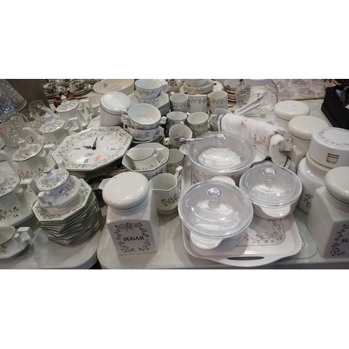 1298 - Large quantity of Johnson Brothers, Eternal Beau ceramics and accessories,approximately 100 items. N... 