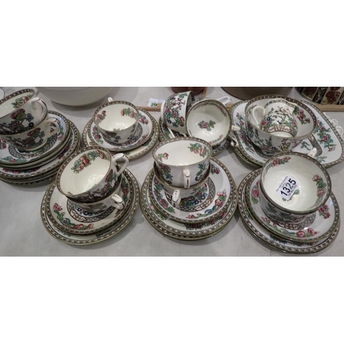 1325 - Collection of Coalport ceramics to include teacups and saucers etc. Not available for in-house P&P