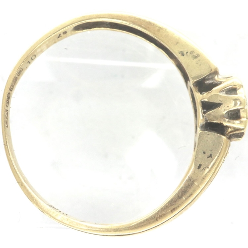 19 - 9ct gold ring set with diamonds, size O/P, 2.0g. P&P Group 1 (£14+VAT for the first lot and £1+VAT f... 