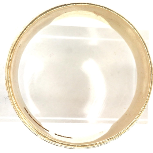 42 - Gents 9ct gold ring, size Z+3, 10.1g. hallmarks very clear no resizing marks may have been set with ... 